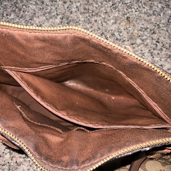 Coach Signature Handbag Purse - Picture 4 of 11